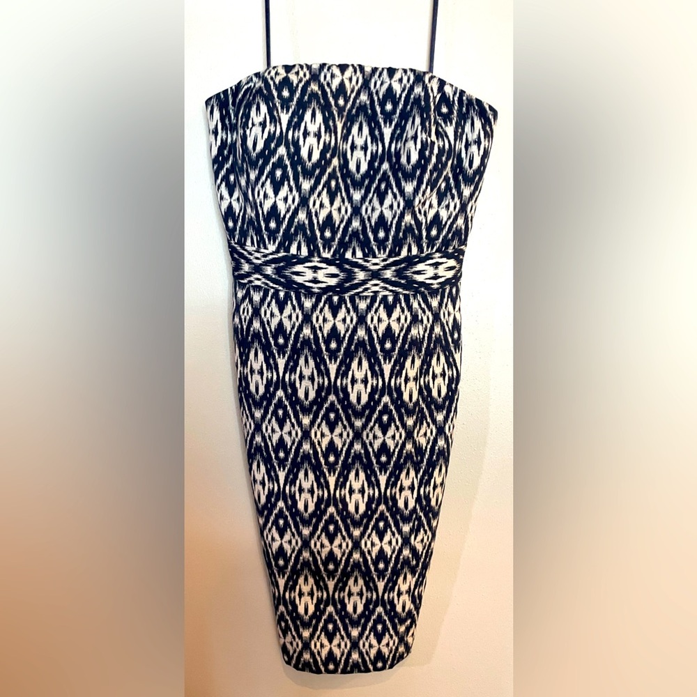NWT Blue and White strapless dress